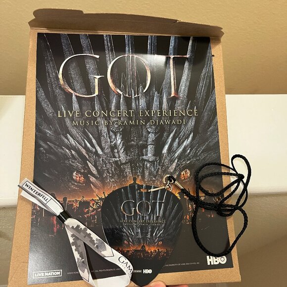 *NEW* Game of Thrones Live Concert Experience Backpack, Blanket, Poster, Lanyard - Picture 4 of 7